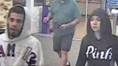 Buscan a sospechosos de comprar con tarjeta de crédito robada en una tienda Walmart