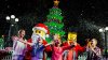 Santa Claus sorprende a los niños en LEGOLAND Florida
