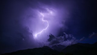 rayo-tormenta-electrica-generica