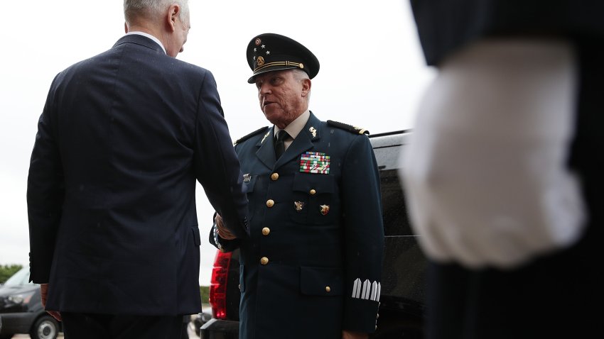 ARLINGTON, VA – MAY 22:  U.S. Secretary of Defense James Mattis (L) welcomes Mexican Secretary of National Defense Gen. Salvador Cienfuegos Zepeda (R) to the Pentagon during an enhanced honor cordon to May 22, 2017 in Arlington, Vriginia. Secretary Mattis is holding talks with his counterparts of Mexico and Canada today.  (Photo by Alex Wong/Getty Images)