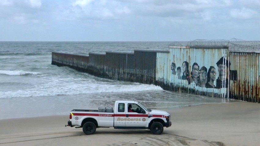 Mujer migrante muere ahogada intentando cruzar la frontera a EEUU