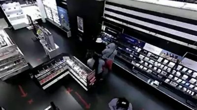 Piden ayuda para identificar a ladronas de mercancía en Tampa