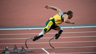 Oscar Pistorius, con doble amputación, compitió en las Olimpíadas del 2012 en Londres.