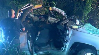 Conductor muere tras impactar un poste de luz en Lee