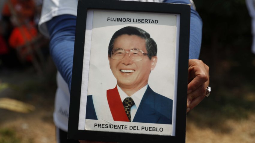 Jueza impone a Fujimori un impedimento para salir de Perú por 18 meses