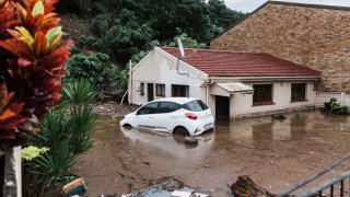 Las inundaciones causaron estragos en Durban, Sudáfrica.