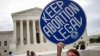 Juez de Florida bloquea temporalmente la prohibición de aborto de 15 semanas