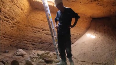 Israel descubre una cueva funeraria de hace 3,300 años