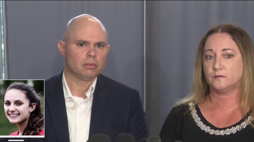 “Oro para que ese animal sufra”: padre de víctima de masacre de Parkland reacciona a veredicto