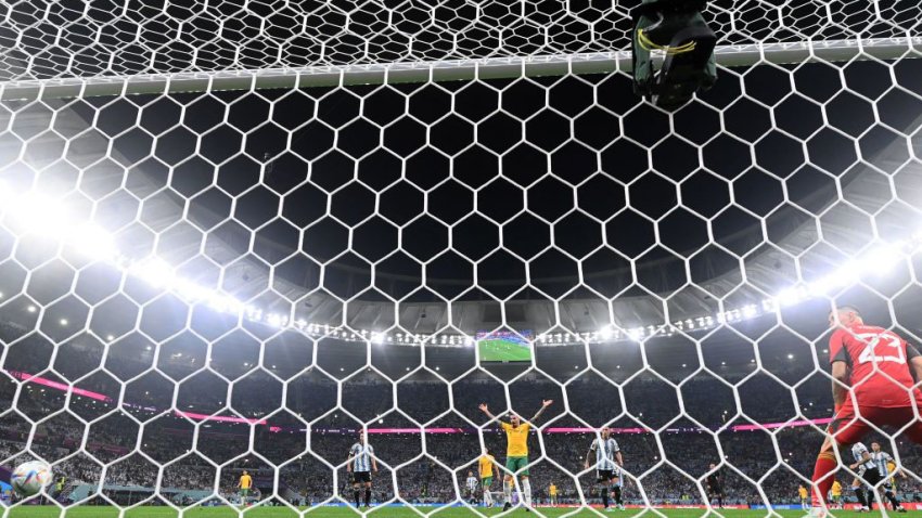 Australia sorprende a Argentina y mete el 1-2