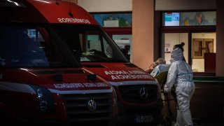 Los hechos denunciados habrían ocurrido en un hospital cerca de Lisboa, Portugal.