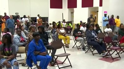 Realizan un foro de violencia en la juventud en Tampa