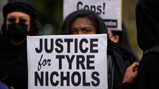Cinco policías de Memphis enfrentan cargos por la muerte de Tyre Nichols.