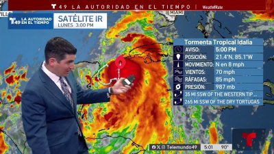 Boletín 5 p.m. de la tormenta tropical Idalia camino a Florida