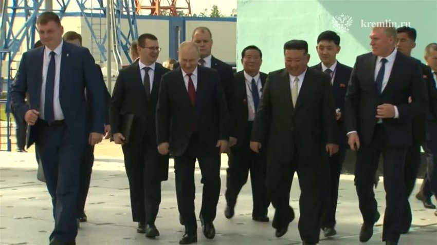 En un cosmódromo ruso, Vladimir Putin inicia negociaciones con Kim Jong-un