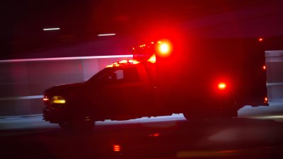 Ambulancia fue embestida durante llamada de emergencia en Pinellas