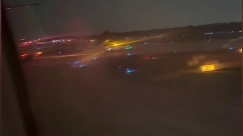 En video: motor en llamas durante vuelo de United que iba de Texas a Florida