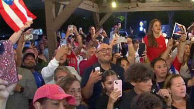 Puertorriqueños en la bahia de Tampa celebran triunfo de Maripily