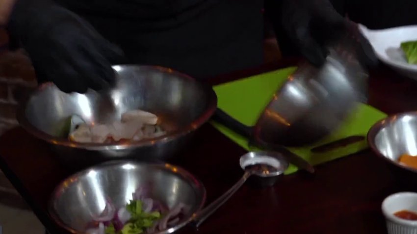 Arranca la competencia de Top Chef Vip con reto entre nuestros presentadores.