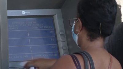 Autorizan a empresarios independientes cubanos a abrir cuentas bancarias en Estados Unidos