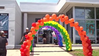 Museo histórico de St. Petersburg celebra mes del orgullo gay