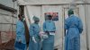 Los CDC dicen que no hay planes de cerrar escuelas en caso de un brote de mpox