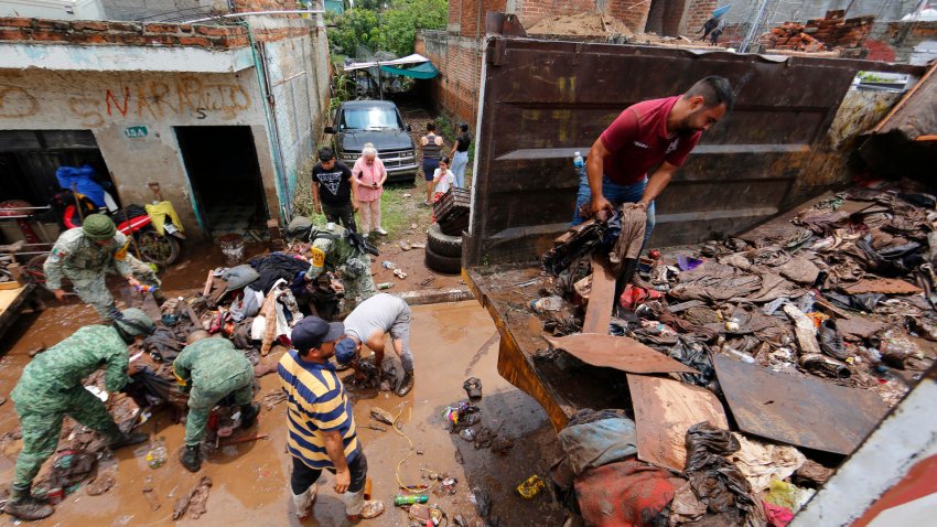 Fuerte lluvia en oeste de México deja un fallecido y daños en 137 casas y negocios