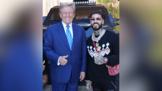 Donald Trump y el cantante de música urbana, Anuel AA.