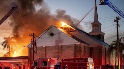 Confirman que incendio en iglesia de Lehigh fue provocado