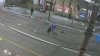 En video: empleado de Walgreens habría apuñalado a un ladrón en un ojo