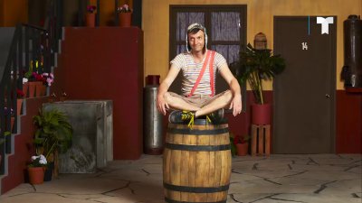“Chespirito: Sin querer queriendo”, la serie que desata el humor y la nostalgia
