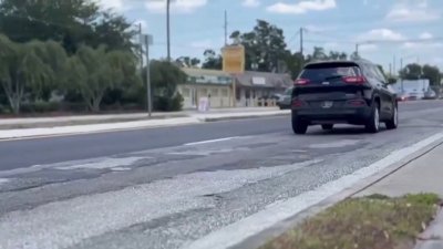 Residentes en Tampa aliviados tras trabajos de pavimentación de la Columbus drive