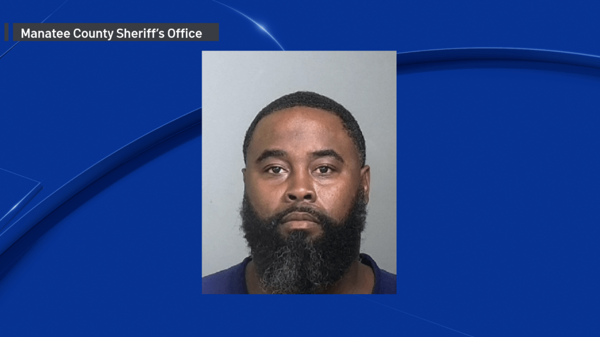 Vuelven a arrestar a entrenador de secundaria Bayshore por supuesto acoso sexual – Telemundo Tampa (49)