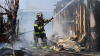 Bomberos controlan incendio en complejo residencial en Brandon