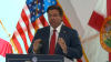 DeSantis firma presupuesto de Florida con alivio tributario y reducción de deuda