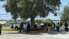 Mujer muere a tiros en Auburndale; presunto agresor apunta a oficiales y es abatido